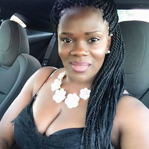 Meet your Posher, Kenisha